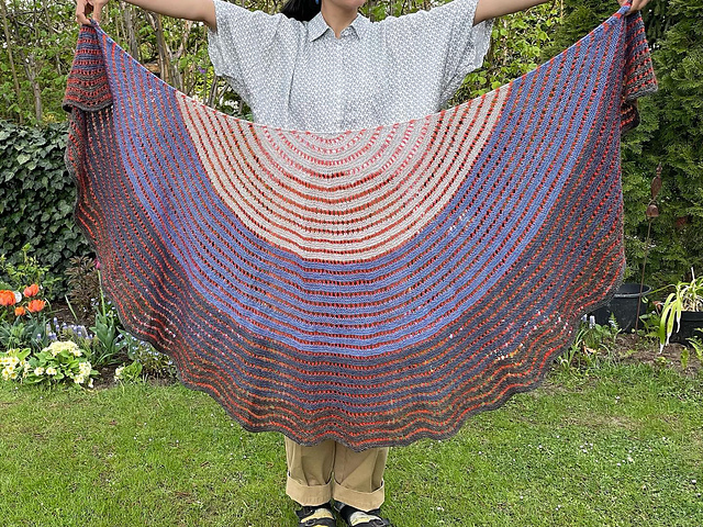 Curvette Shawl
