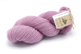GERMAN-MERINO-Light-Raspberry-Ice.jpg