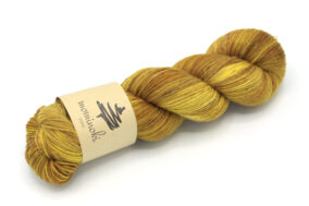 SOCK-FINE-4ply-Honey-Bee-1.jpg