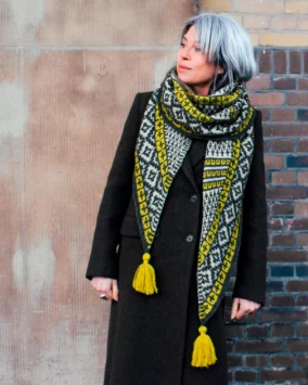 Natasja wears XYLA Shawl